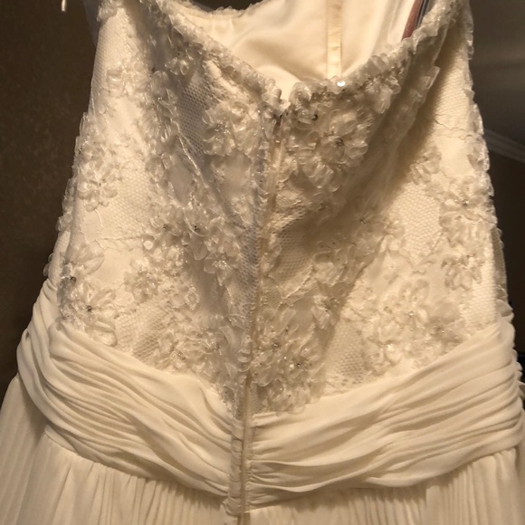 Alfred Angelo wedding Gown - Picture 4 of 7